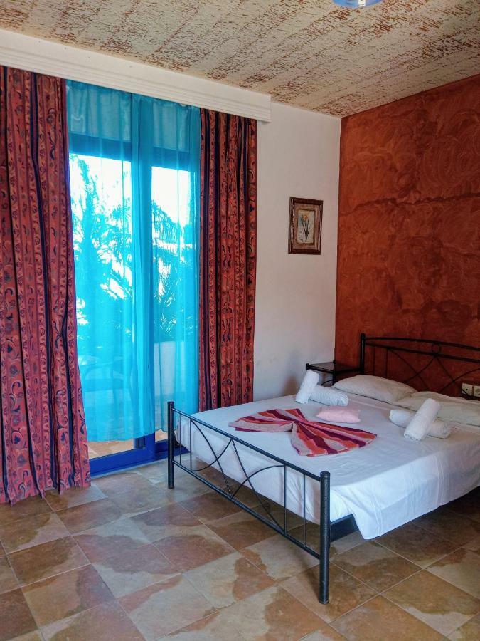 Saint Konstantin Beach Apartments Stegna ภายนอก รูปภาพ